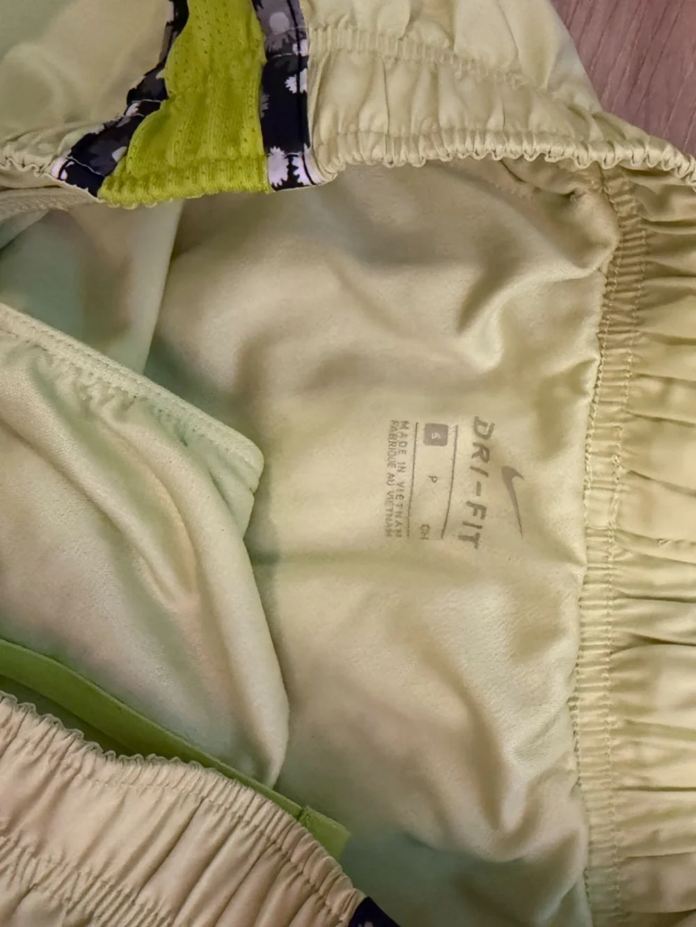 Nike Tempo Running Shorts Bundle 2 Pairs Size Small Dri-FIT Pink & Neon Yellow